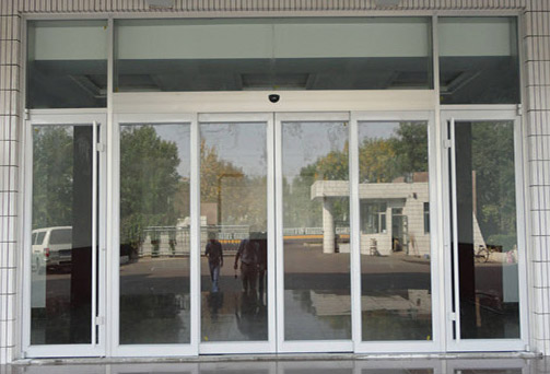 自動(dòng)門與訪問(wèn)控制系統(tǒng)